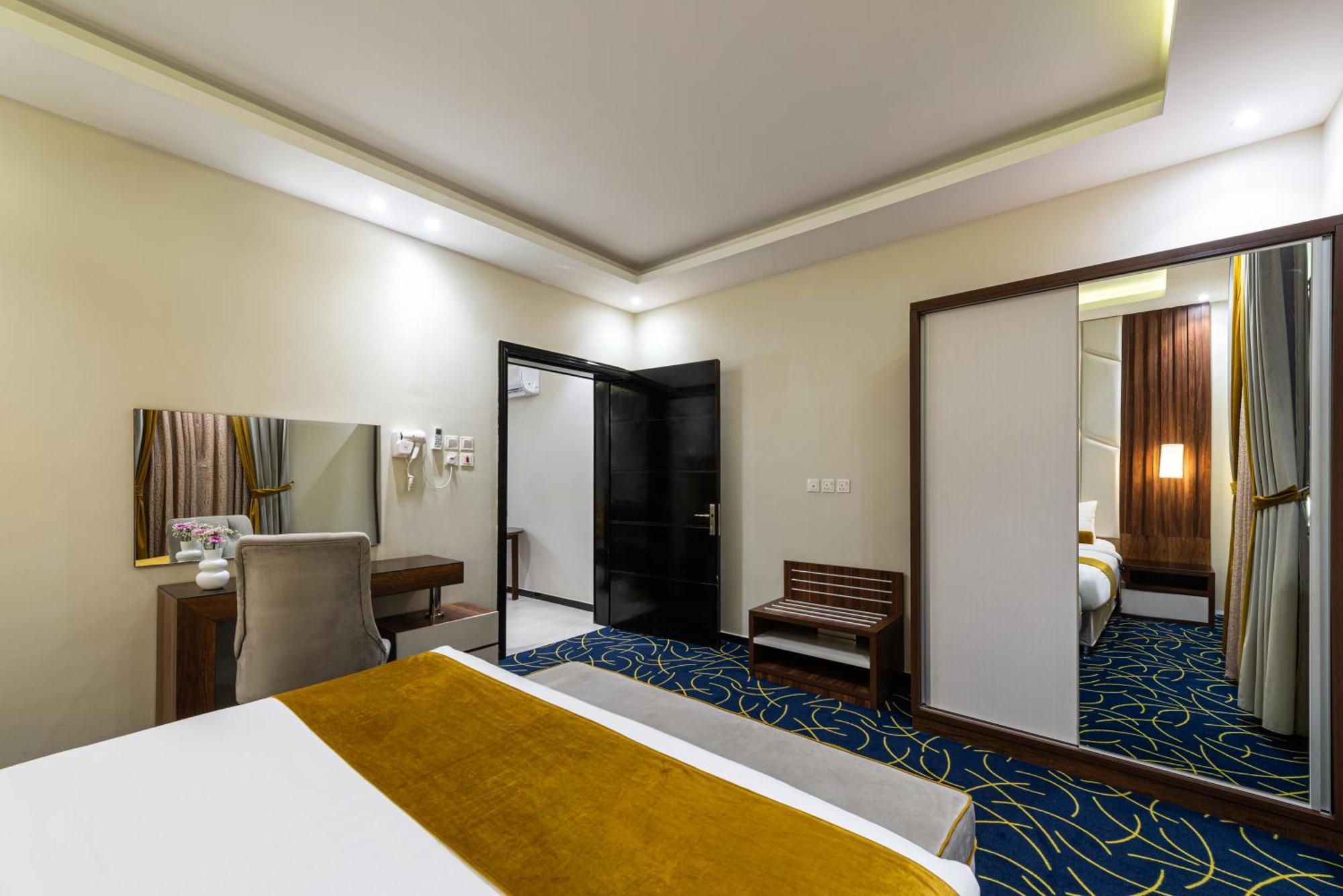 חמיס מושייט The Palace Hotel Suites מראה חיצוני תמונה