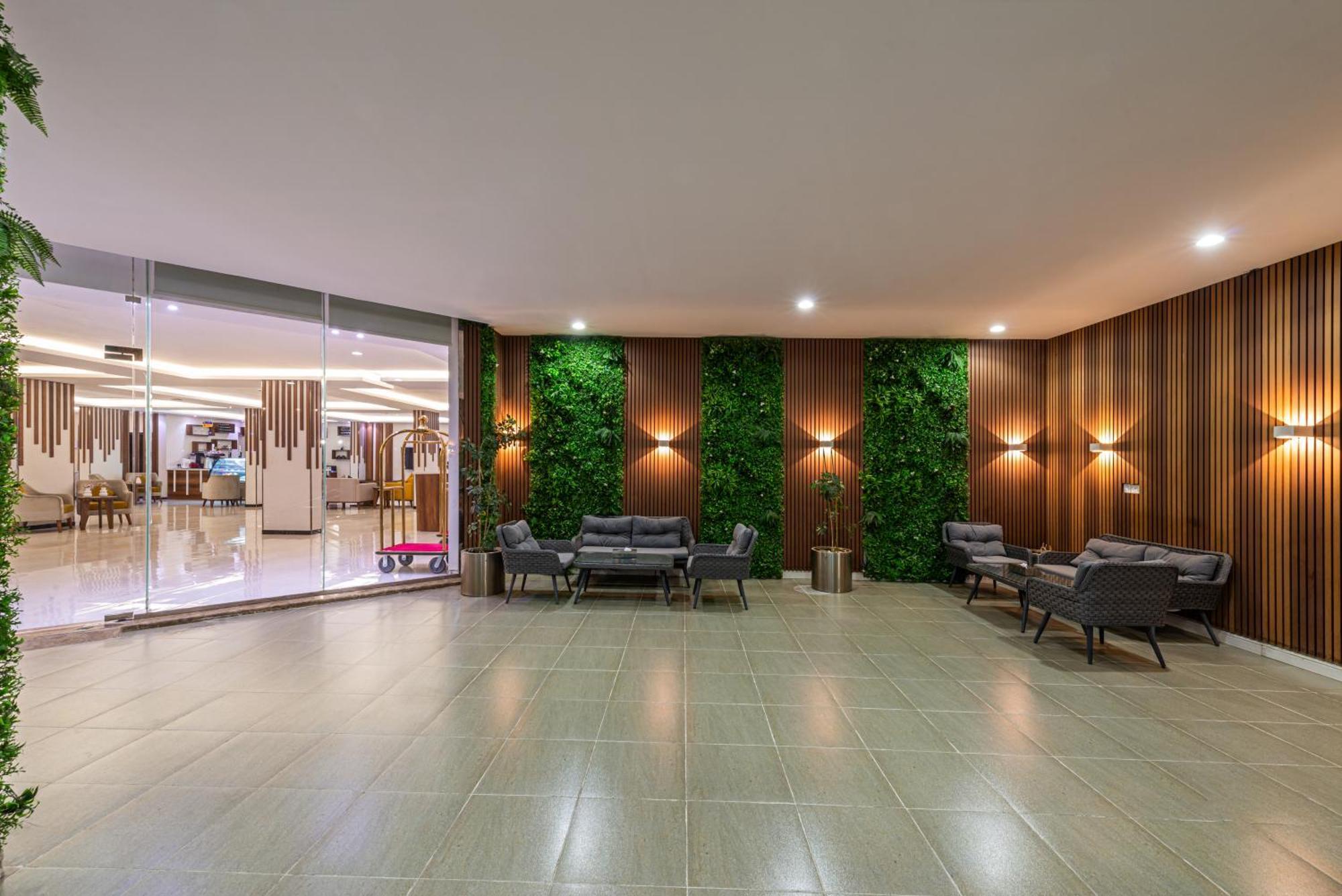 חמיס מושייט The Palace Hotel Suites מראה חיצוני תמונה